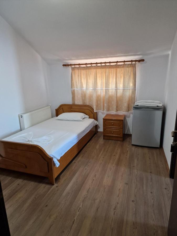 Hotel Restaurant Savoja 波格拉德茨 外观 照片